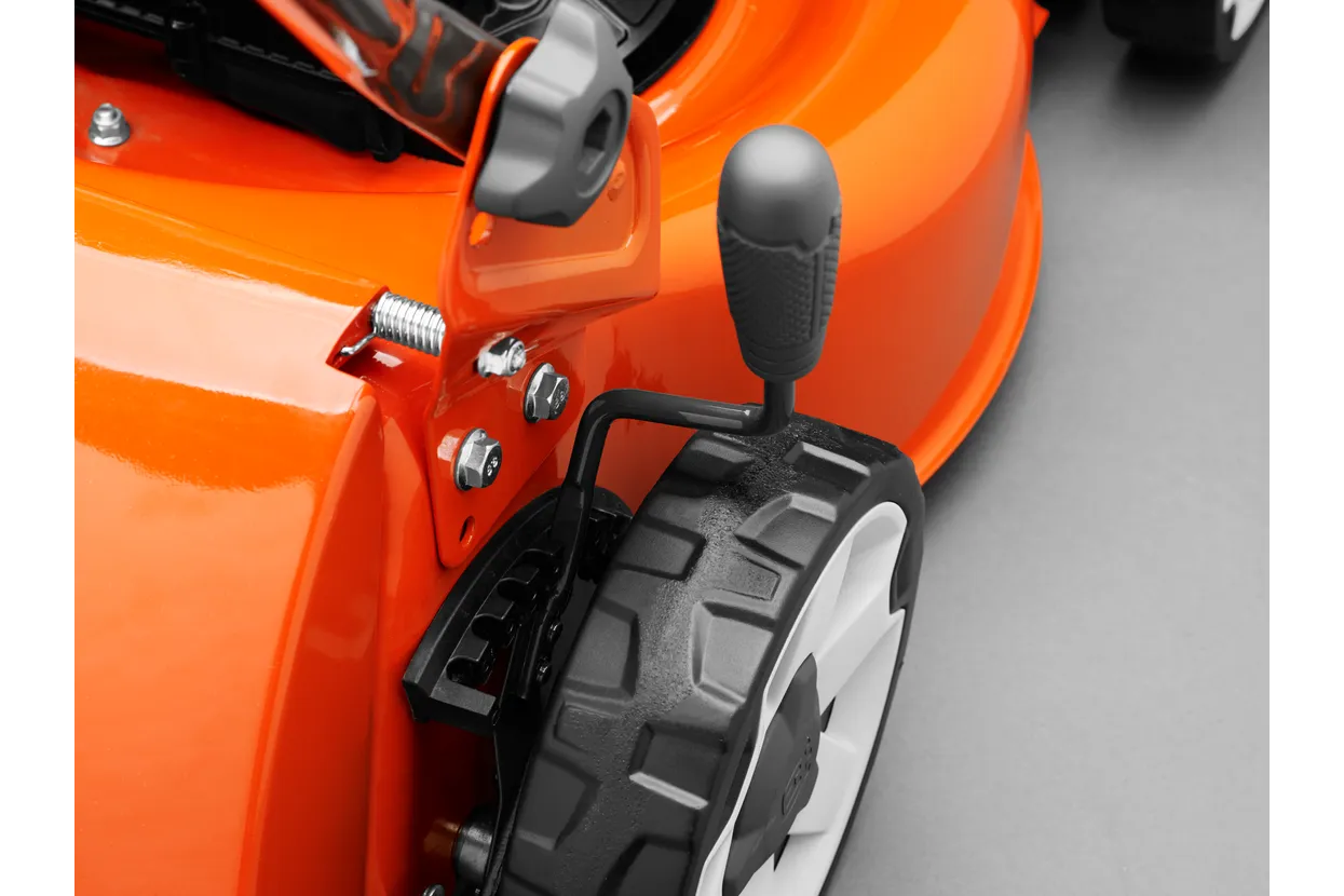 Cortadora de Césped Husqvarna LC 140 — foto 3