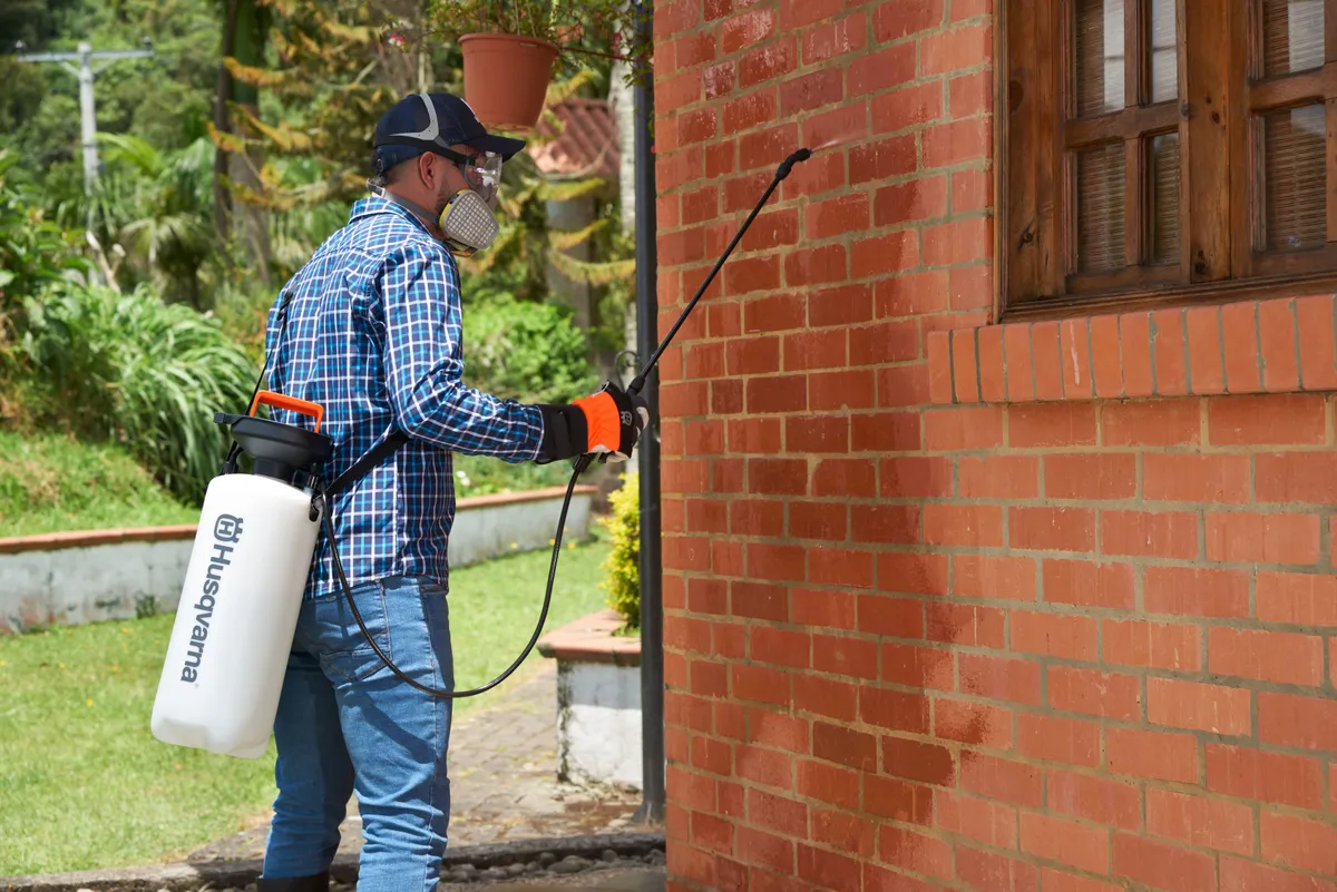 Pulverizador de Mano Husqvarna 8L — foto 2